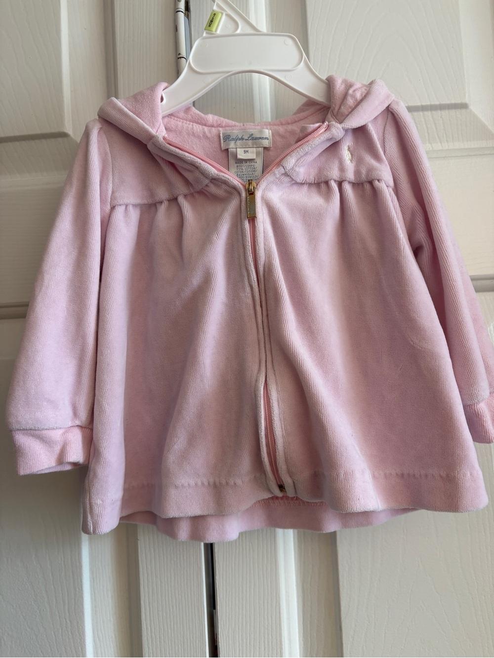 Ralph Lauren Baby Girls
Zippered Pink Velour Hoodie  Size 9M
